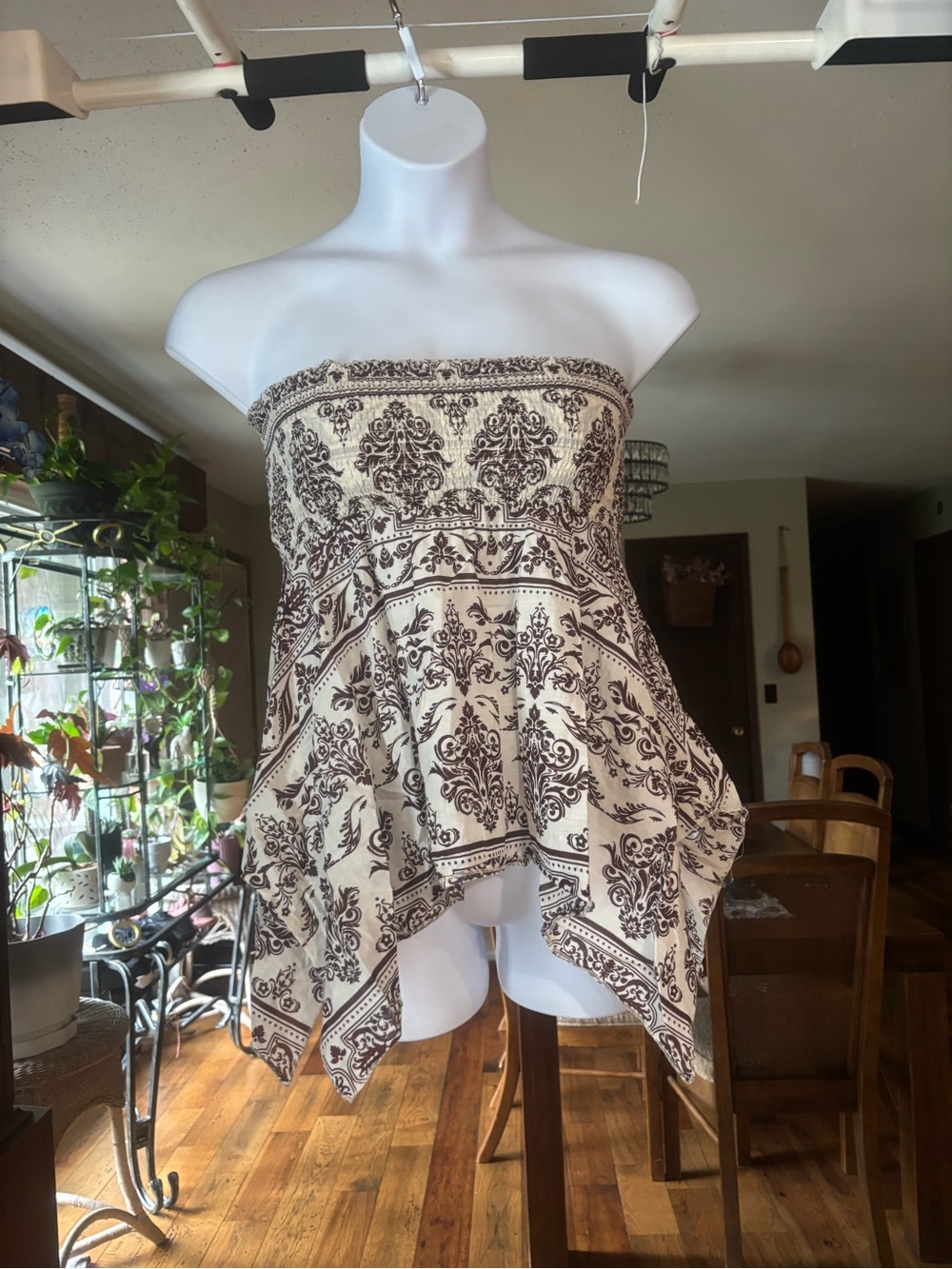 Y2K L.E.I.  Strapless Boho Handkerchief Hem Top in Cream and Brown 100% Cotton